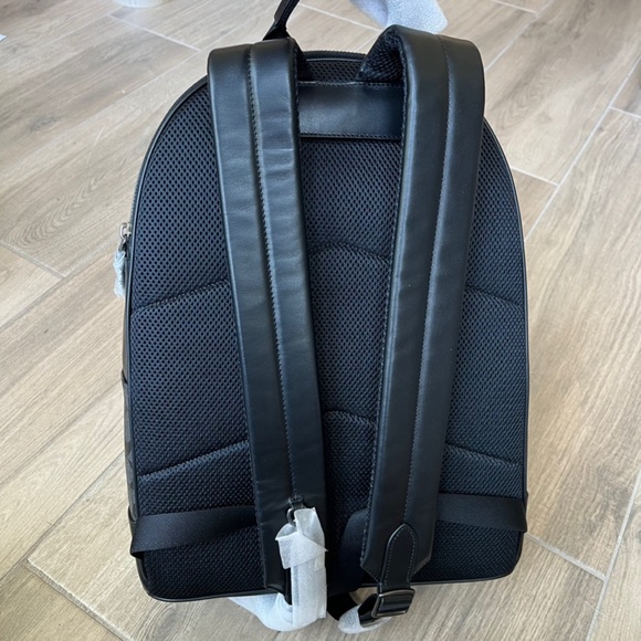 Coach West Backpack In Signature Canvas - Picture 6 of 10